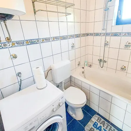Sandra By Interhome Ferienhaus Brzac